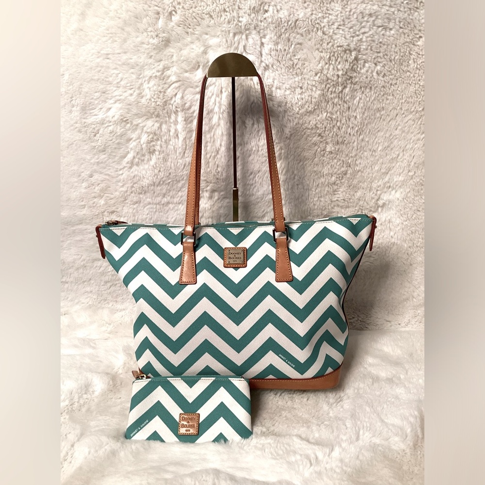 Dooney & Bourke Shoulder Bag